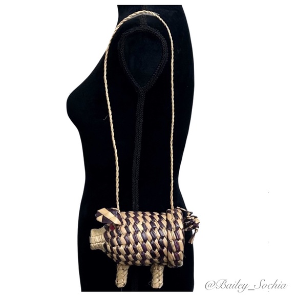 Vintage Artisan Woven Pig Purse - Picture 2 of 10